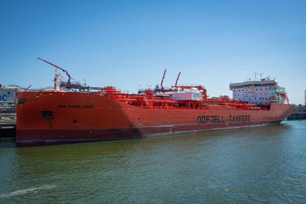 tanker order news